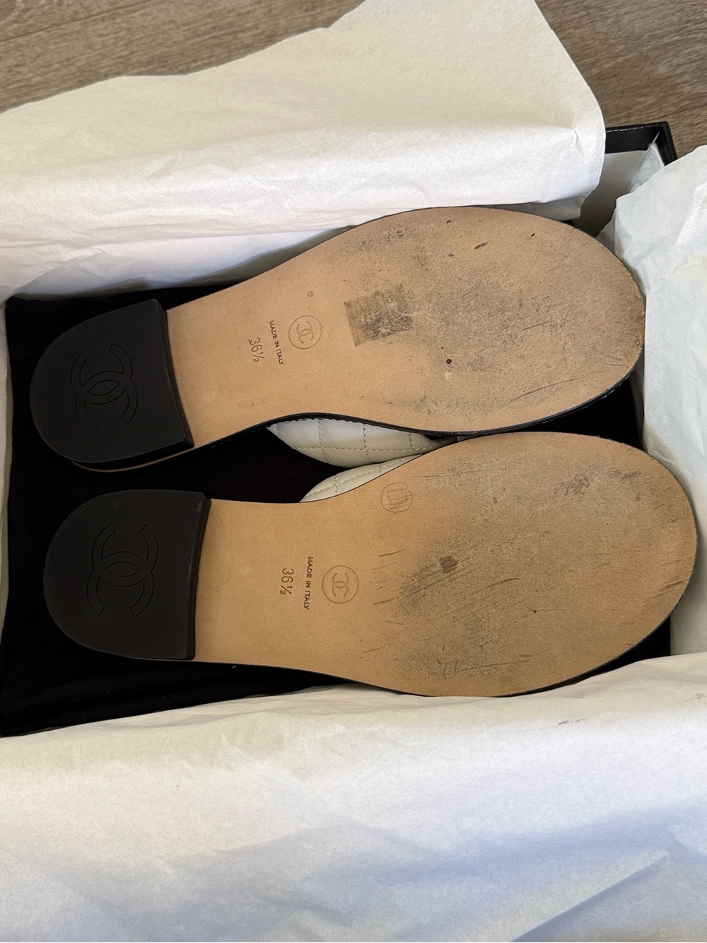 CHANEL White Quilted Lambskin Chain Mules Slides CC Logo - Picture 13 of 16